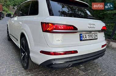 Внедорожник / Кроссовер Audi Q7 2019 в 