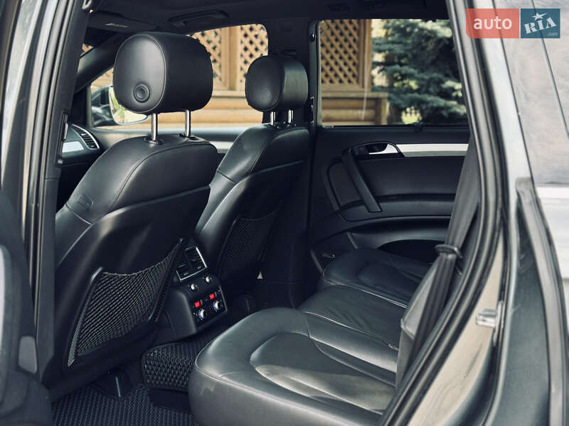 Внедорожник / Кроссовер Audi Q7 2013 в Тернополе