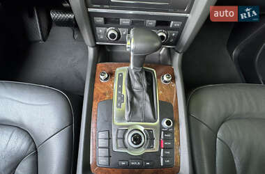 Внедорожник / Кроссовер Audi Q7 2013 в 