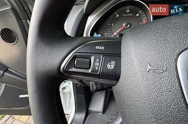 Внедорожник / Кроссовер Audi Q7 2013 в 