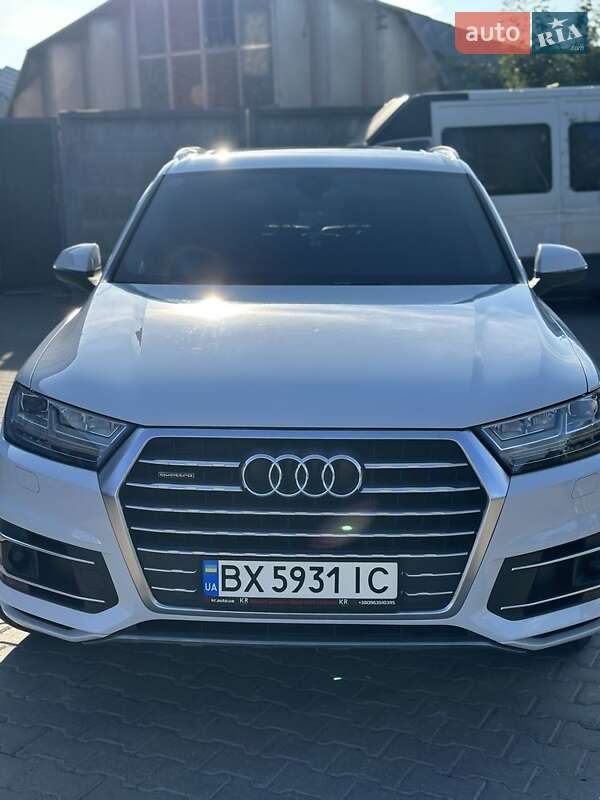 Позашляховик / Кросовер Audi Q7 2016 в Хмельницькому