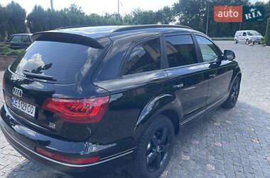 Внедорожник / Кроссовер Audi Q7 2015 в 