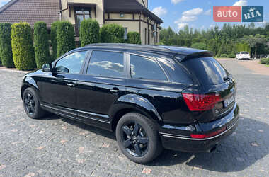 Внедорожник / Кроссовер Audi Q7 2015 в 