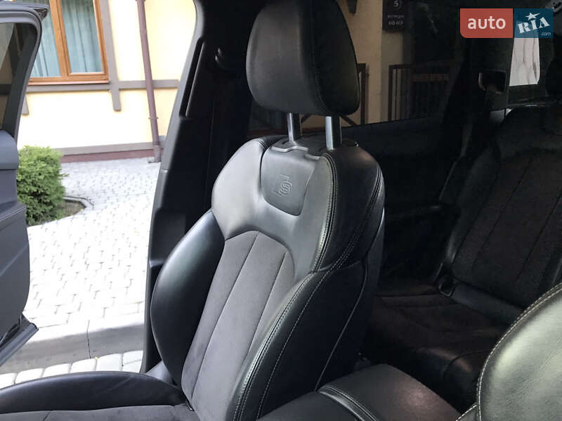 Позашляховик / Кросовер Audi Q7 2015 в Луцьку