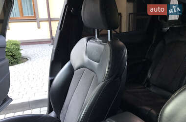 Внедорожник / Кроссовер Audi Q7 2015 в 