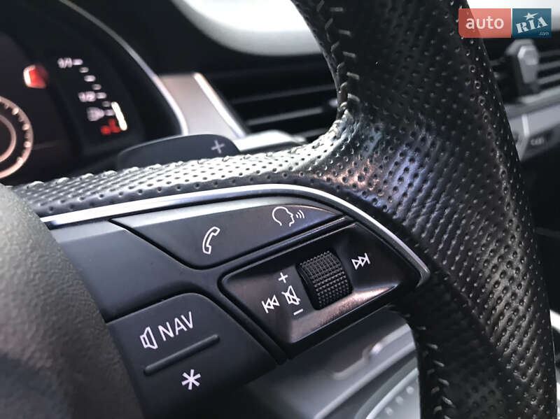 Позашляховик / Кросовер Audi Q7 2015 в Луцьку