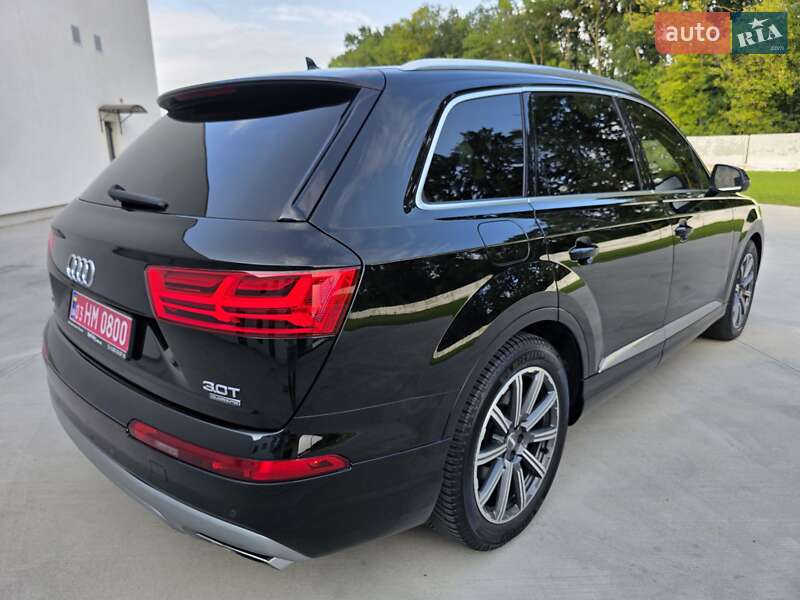 Внедорожник / Кроссовер Audi Q7 2017 в Луцке
