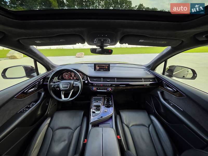 Внедорожник / Кроссовер Audi Q7 2017 в Луцке