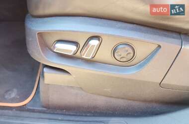 Внедорожник / Кроссовер Audi Q7 2009 в 