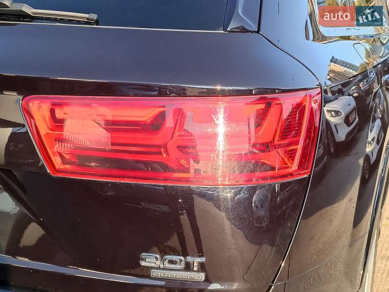 Позашляховик / Кросовер Audi Q7 2018 в Харкові