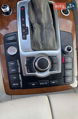 Внедорожник / Кроссовер Audi Q7 2013 в 