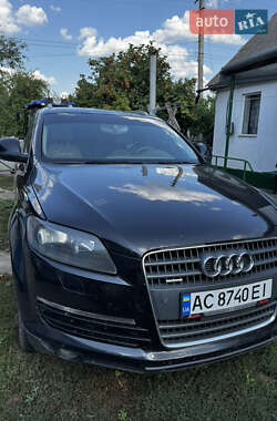 Внедорожник / Кроссовер Audi Q7 2008 в 