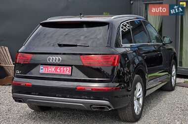 Внедорожник / Кроссовер Audi Q7 2018 в 