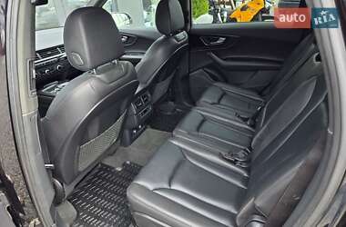 Внедорожник / Кроссовер Audi Q7 2018 в 