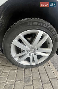 Внедорожник / Кроссовер Audi Q7 2011 в 