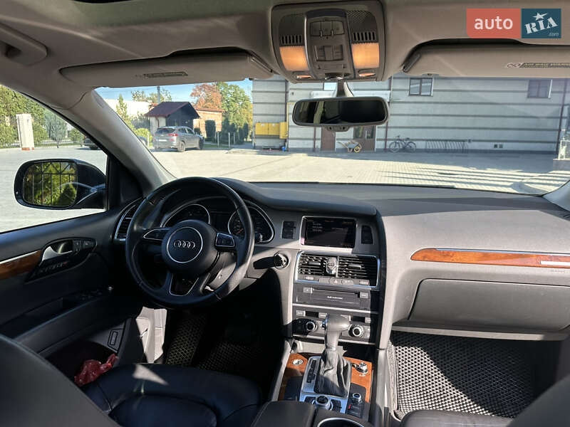 Внедорожник / Кроссовер Audi Q7 2012 в Шептицькому