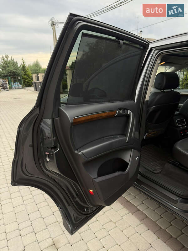 Внедорожник / Кроссовер Audi Q7 2012 в Шептицькому