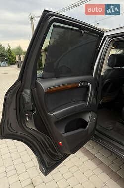 Внедорожник / Кроссовер Audi Q7 2012 в 