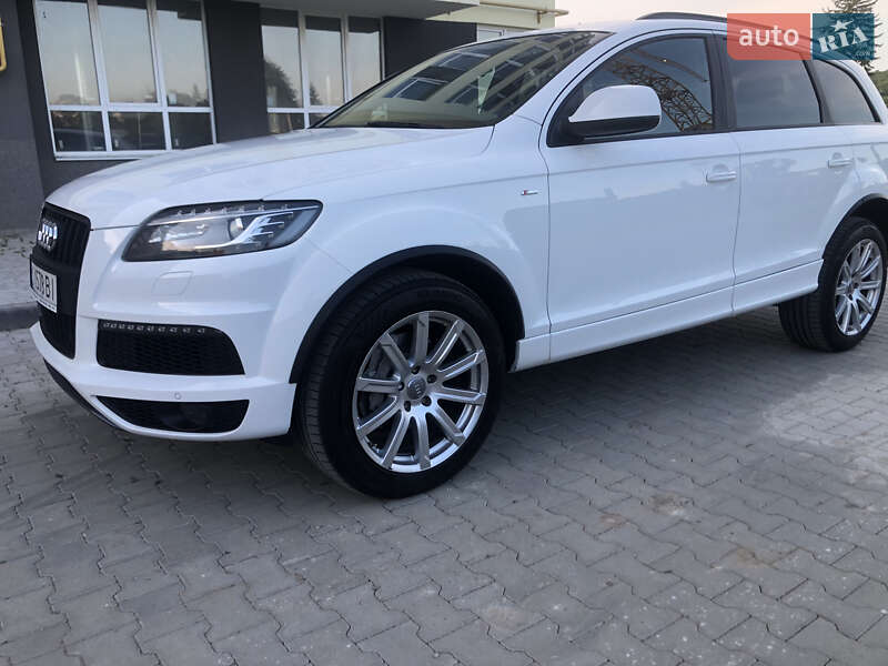 Внедорожник / Кроссовер Audi Q7 2011 в Черновцах