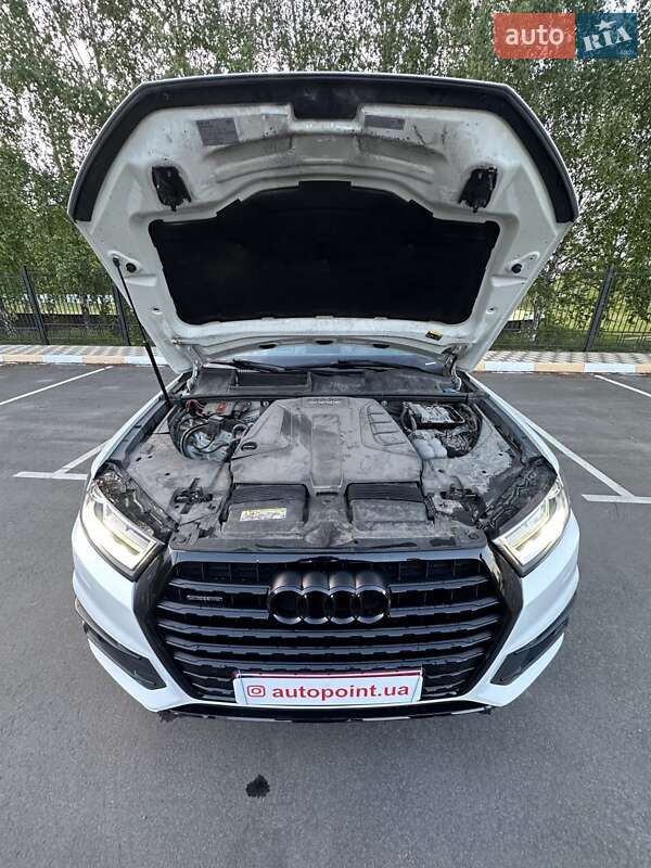 Внедорожник / Кроссовер Audi Q7 2018 в Белогородке