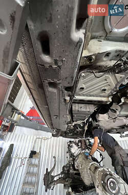 Позашляховик / Кросовер Audi Q7 2010 в 