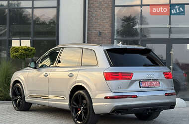 Внедорожник / Кроссовер Audi Q7 2019 в 