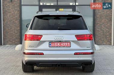 Внедорожник / Кроссовер Audi Q7 2019 в 