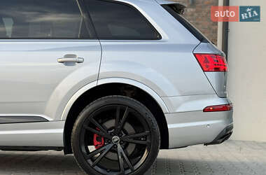 Внедорожник / Кроссовер Audi Q7 2019 в 