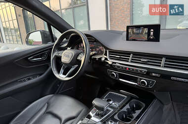 Внедорожник / Кроссовер Audi Q7 2019 в 