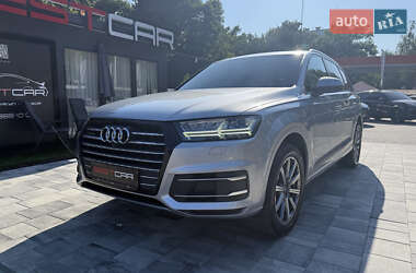 Внедорожник / Кроссовер Audi Q7 2018 в 