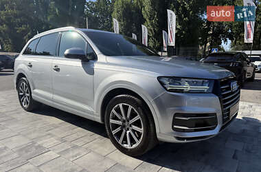 Внедорожник / Кроссовер Audi Q7 2018 в 