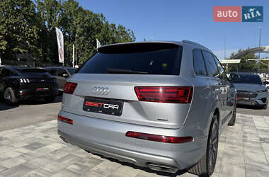 Внедорожник / Кроссовер Audi Q7 2018 в 