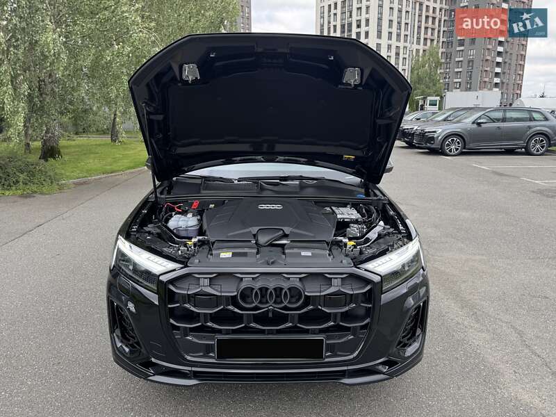 Внедорожник / Кроссовер Audi Q7 2024 в Киеве