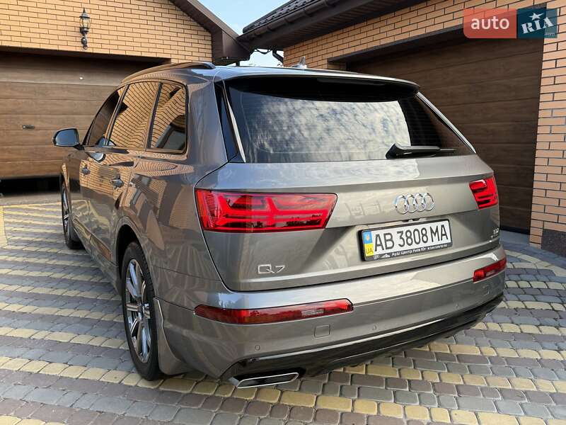 Внедорожник / Кроссовер Audi Q7 2017 в Виннице