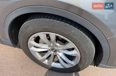 Позашляховик / Кросовер Audi Q7 2015 в 
