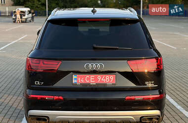 Внедорожник / Кроссовер Audi Q7 2017 в 