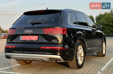 Внедорожник / Кроссовер Audi Q7 2017 в 