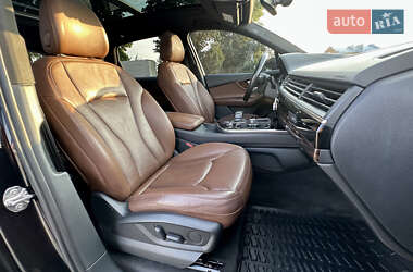 Внедорожник / Кроссовер Audi Q7 2017 в 