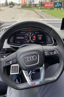 Внедорожник / Кроссовер Audi Q7 2017 в 