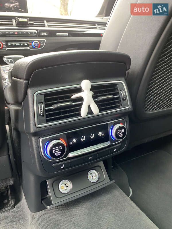 Внедорожник / Кроссовер Audi Q7 2017 в Тячеве фото 39 Внедорожник / Кроссовер Audi Q7 2017 в Тячеве