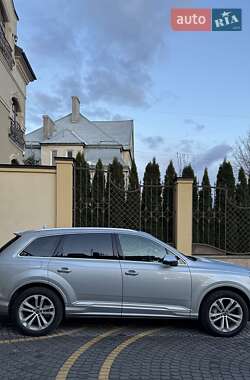 Внедорожник / Кроссовер Audi Q7 2024 в 