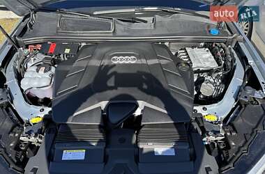 Внедорожник / Кроссовер Audi Q7 2024 в 