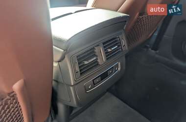 Позашляховик / Кросовер Audi Q7 2017 в 