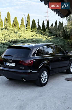 Внедорожник / Кроссовер Audi Q7 2006 в 