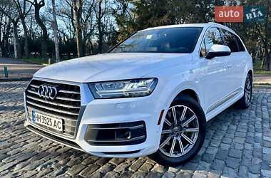 Внедорожник / Кроссовер Audi Q7 2019 в 