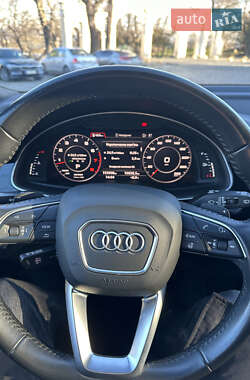 Внедорожник / Кроссовер Audi Q7 2019 в 