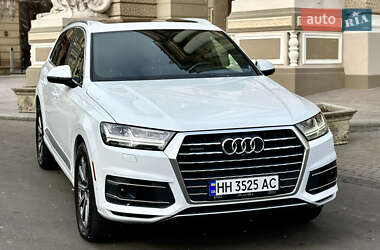 Внедорожник / Кроссовер Audi Q7 2019 в 