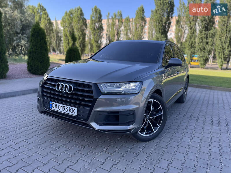 Внедорожник / Кроссовер Audi Q7 2016 в Черкассах