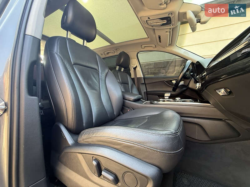 Внедорожник / Кроссовер Audi Q7 2015 в Ивано-Франковске