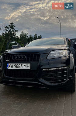 Внедорожник / Кроссовер Audi Q7 2015 в 